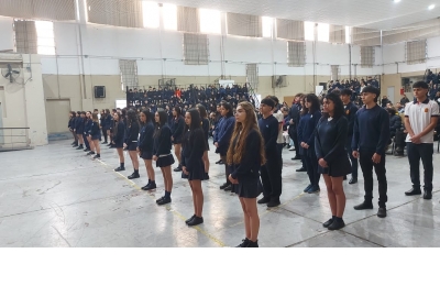 Sexto año renovaron la promesa a la Bandera
